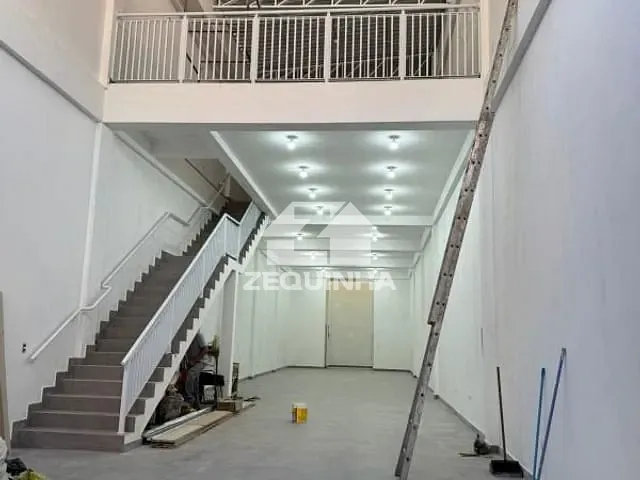 Loja com 328m², para alugar, no bairro Centro em Osasco