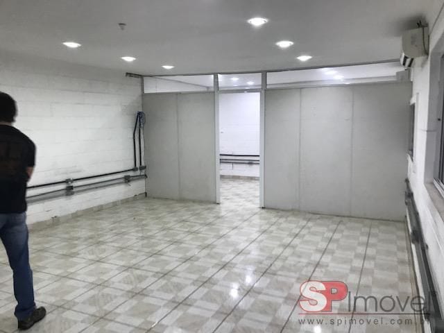 Salão com 1234m², à venda, no bairro Vila da Paz em São Paulo