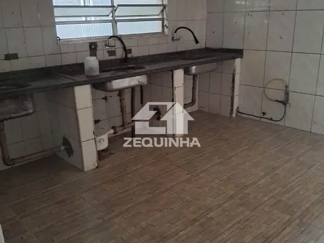 Salão com 150m², para alugar, no bairro Helena Maria em Osasco