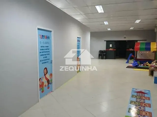 Salão com 290m², para alugar, no bairro Pestana em Osasco
