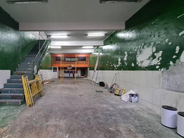 Salão à venda, no bairro Luz em São Paulo