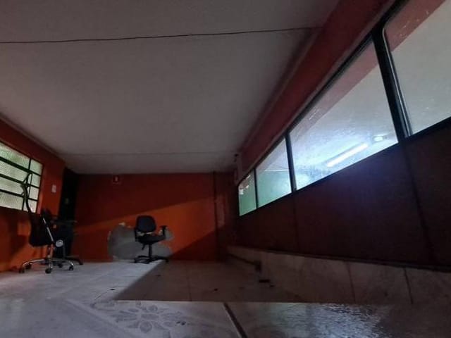 Salão à venda, no bairro Luz em São Paulo