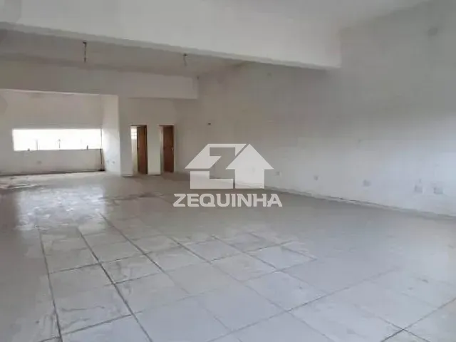 Salão com 143m², para alugar, no bairro Helena Maria em Osasco
