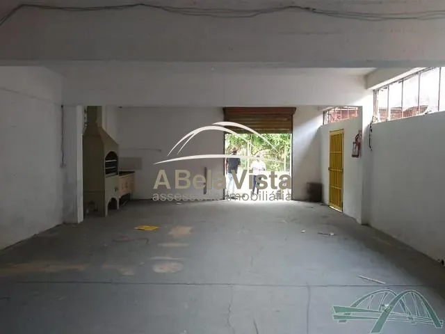 Loja com 110m², para alugar, no bairro Altos de Caucaia (Caucaia do Alto) em Cotia
