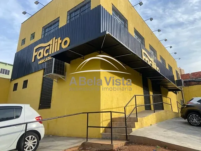 Prédio com 731m², para alugar, no bairro Jardim Roberto em Osasco