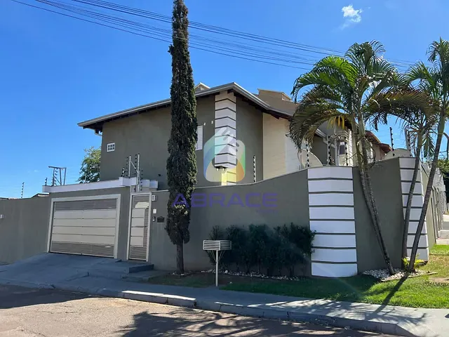 Sobrado com 130m² 3 quartos e 3 banheiros, para alugar, no bairro Vila Ipiranga em Campo Grande