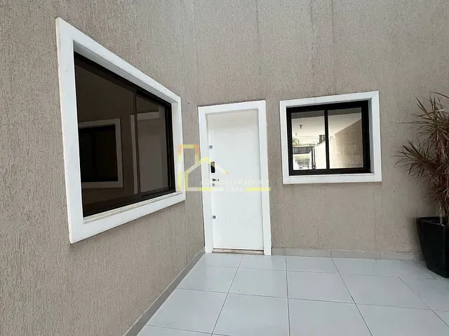 Sobrado com 350m² 4 quartos e 6 banheiros, à venda, no bairro Hauer em Curitiba
