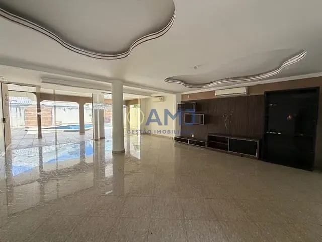 Sobrado com 450m² 4 quartos e 5 banheiros, à venda, no bairro Residencial Granville em Goiânia