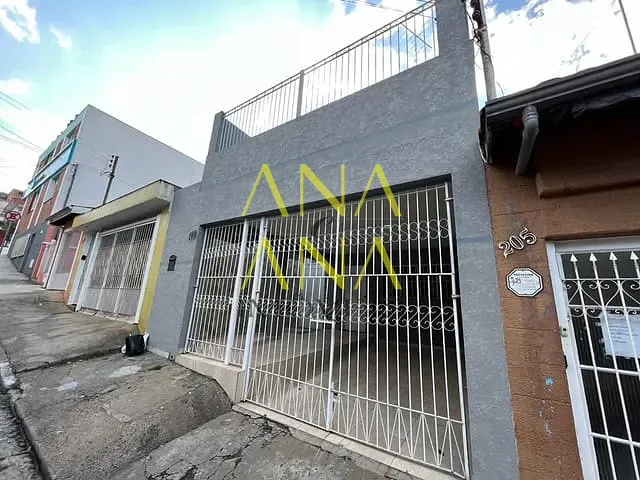 Sobrado 2 quartos e 2 banheiros, à venda, no bairro Jardim Santa Rita de Cássia em Bragança Paulista