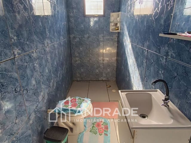 Sobrado com 300m² 4 quartos e 1 banheiro, à venda, no bairro Residencial Italia em Apucarana