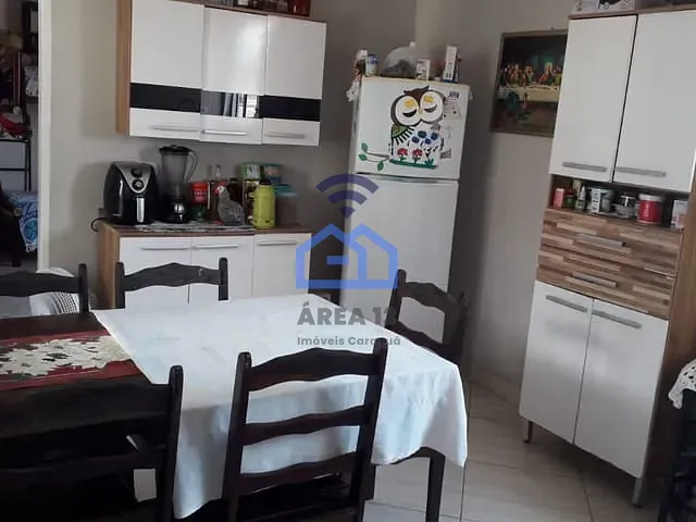 Sobrado com 130m² 4 quartos e 2 banheiros, à venda, no bairro Tinga em Caraguatatuba