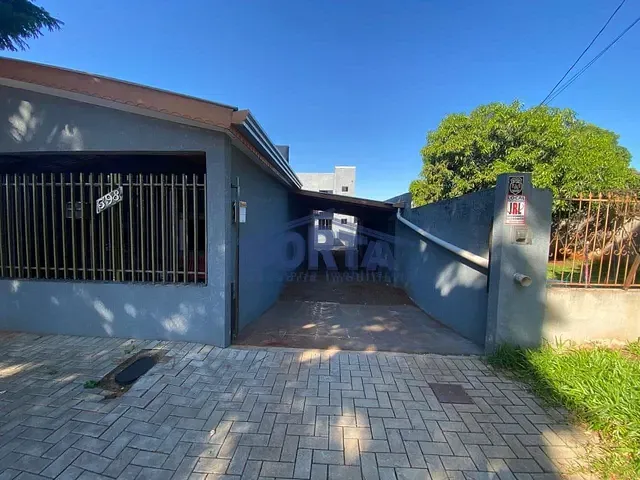 Sobrado 2 quartos e 4 banheiros, para alugar, no bairro Três Bandeiras em Foz do Iguaçu