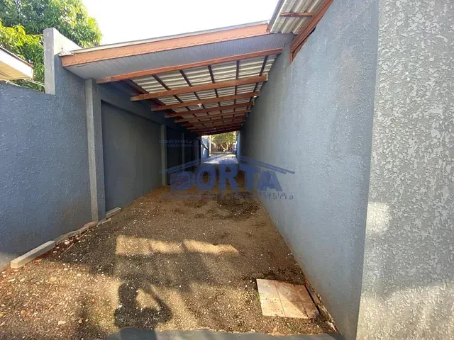 Sobrado 2 quartos e 4 banheiros, para alugar, no bairro Três Bandeiras em Foz do Iguaçu