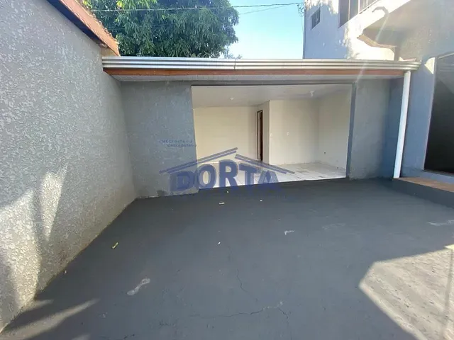 Sobrado 2 quartos e 4 banheiros, para alugar, no bairro Três Bandeiras em Foz do Iguaçu