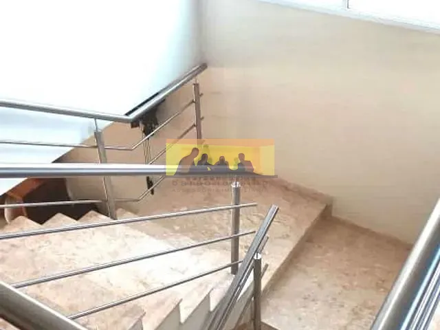 Sobrado com 408m² 1 quarto e 5 banheiros, à venda, no bairro Parque das Indústrias em Paulínia