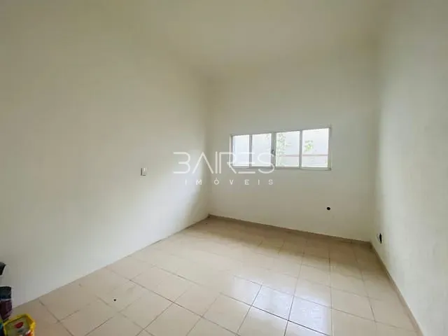 Sobrado com 250m² 3 quartos e 2 banheiros, à venda, no bairro Aparecida em Bragança Paulista