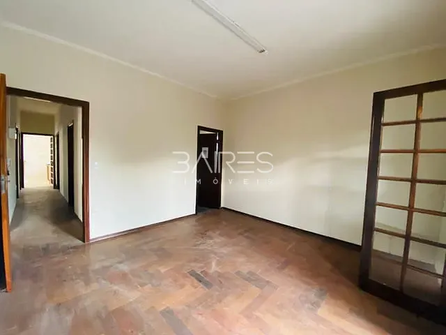 Sobrado com 250m² 3 quartos e 2 banheiros, à venda, no bairro Aparecida em Bragança Paulista
