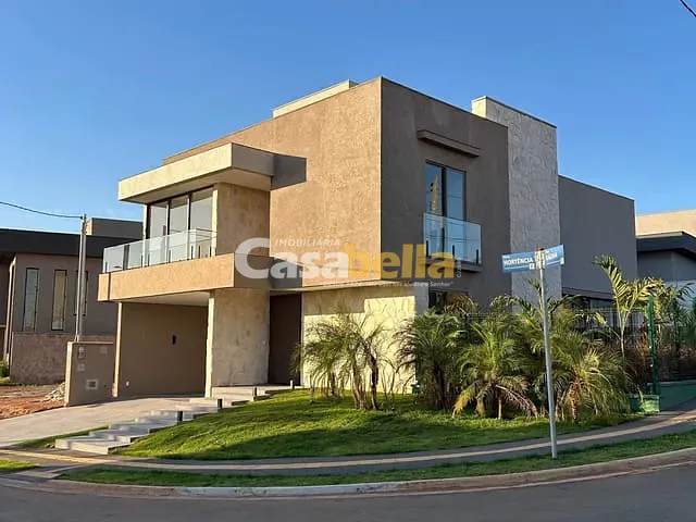 Sobrado com 399m² 4 quartos e 6 banheiros, à venda, no bairro Jardins Capri em Senador Canedo