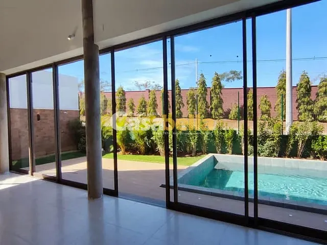 Sobrado com 399m² 4 quartos e 6 banheiros, à venda, no bairro Jardins Capri em Senador Canedo