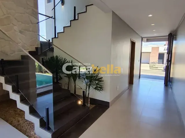 Sobrado com 399m² 4 quartos e 6 banheiros, à venda, no bairro Jardins Capri em Senador Canedo
