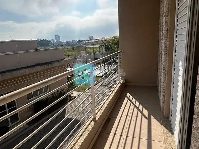 Sobrado com 126m² 3 quartos e 2 banheiros, à venda, no bairro Santa Cruz dos Lázaros em Jacareí