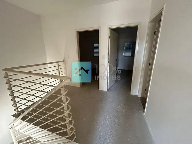 Sobrado com 126m² 3 quartos e 2 banheiros, à venda, no bairro Santa Cruz dos Lázaros em Jacareí