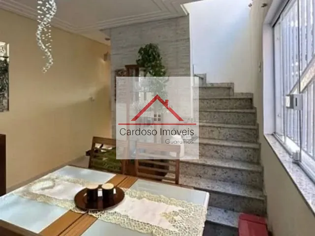 Sobrado com 161m² 3 quartos e 3 banheiros, à venda, no bairro Jardim Vila Galvao em Guarulhos