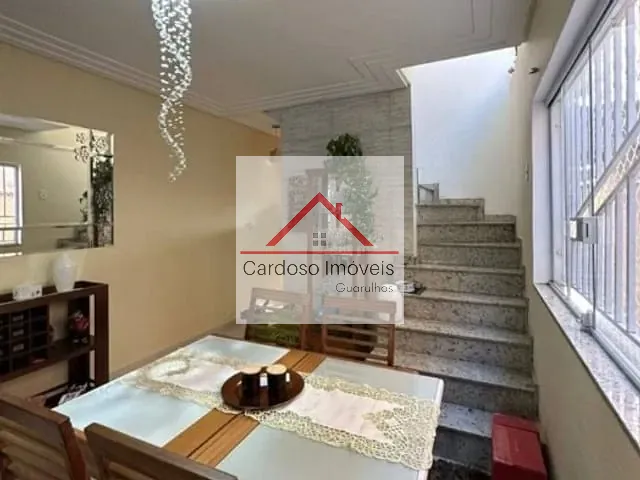 Sobrado com 161m² 3 quartos e 3 banheiros, à venda, no bairro Jardim Vila Galvao em Guarulhos