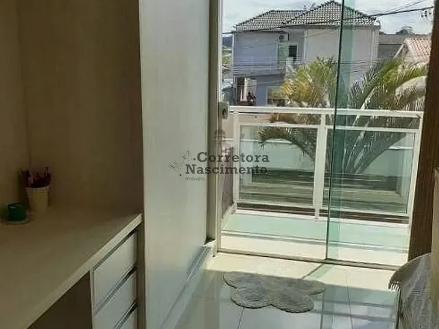 Sobrado com 250m² 3 quartos e 2 banheiros, à venda, no bairro Loteamento Villa Branca em Jacareí