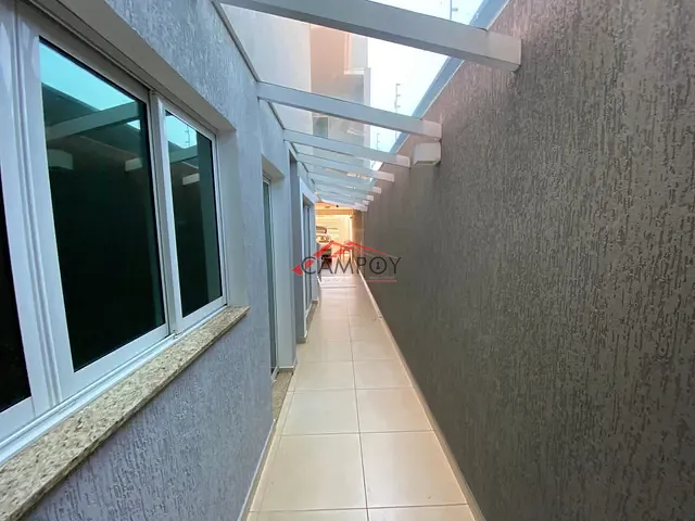 Sobrado com 571m² 4 quartos e 6 banheiros, à venda, no bairro Vila Monte Castelo em Apucarana