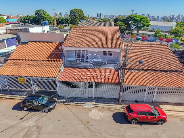 Sobrado com 240m² 4 quartos e 4 banheiros, à venda, no bairro Areal (Águas Claras) em Brasília