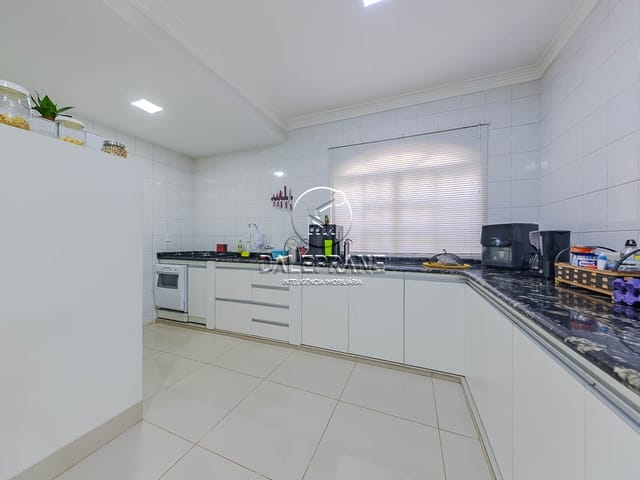 Sobrado com 240m² 4 quartos e 4 banheiros, à venda, no bairro Areal (Águas Claras) em Brasília