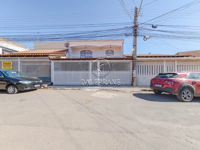Sobrado com 240m² 4 quartos e 4 banheiros, à venda, no bairro Areal (Águas Claras) em Brasília