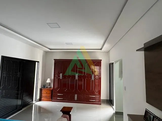 Sobrado com 650m² 5 quartos e 5 banheiros, à venda, no bairro Mirante em Mogi Mirim