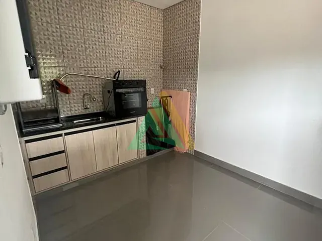 Sobrado com 650m² 5 quartos e 5 banheiros, à venda, no bairro Mirante em Mogi Mirim