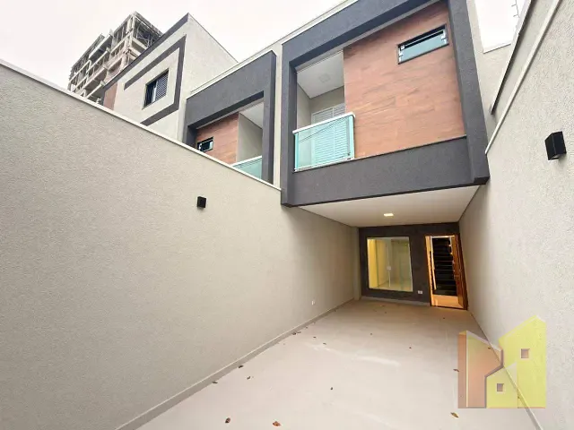 Sobrado 3 quartos e 4 banheiros, à venda, no bairro Vila Aricanduva em São Paulo
