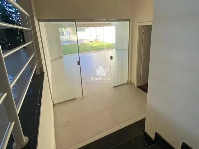 Sobrado com 1038m² 7 quartos e 9 banheiros, à venda, no bairro Condomínio Royal Golf Residence em Londrina