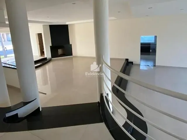 Sobrado com 1038m² 7 quartos e 9 banheiros, à venda, no bairro Condomínio Royal Golf Residence em Londrina