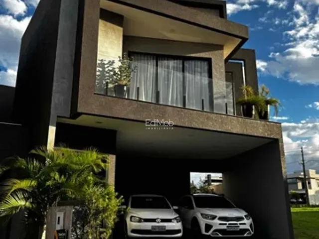 Sobrado com 205m² 3 quartos e 4 banheiros, à venda, no bairro FAG em Cascavel