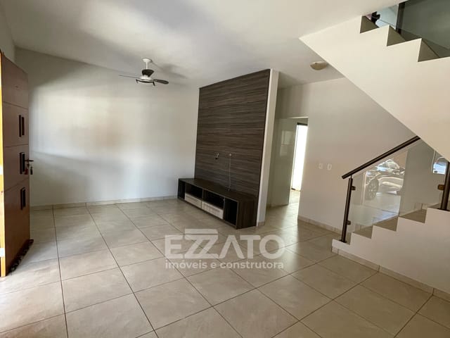 Sobrado com 156m² 3 quartos e 3 banheiros, à venda, no bairro Vila Alba em Dourados