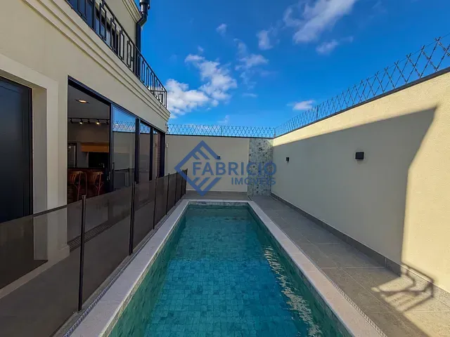 Casa com 250m² 3 quartos e 2 banheiros, à venda, no bairro Pinheirinho em Vinhedo