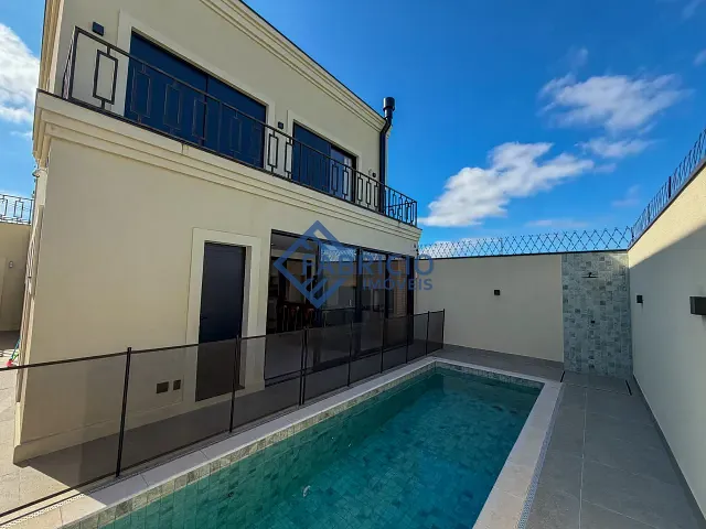 Casa com 250m² 3 quartos e 2 banheiros, à venda, no bairro Pinheirinho em Vinhedo