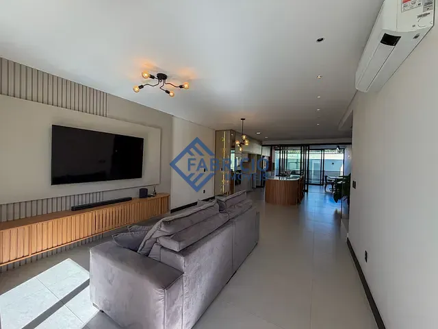 Casa com 250m² 3 quartos e 2 banheiros, à venda, no bairro Pinheirinho em Vinhedo