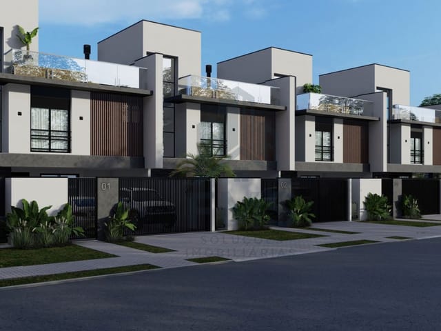Sobrado com 220m² 3 quartos e 4 banheiros, à venda, no bairro Portão em Curitiba