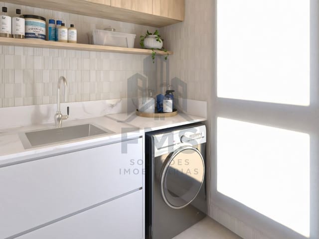 Sobrado com 220m² 3 quartos e 4 banheiros, à venda, no bairro Portão em Curitiba
