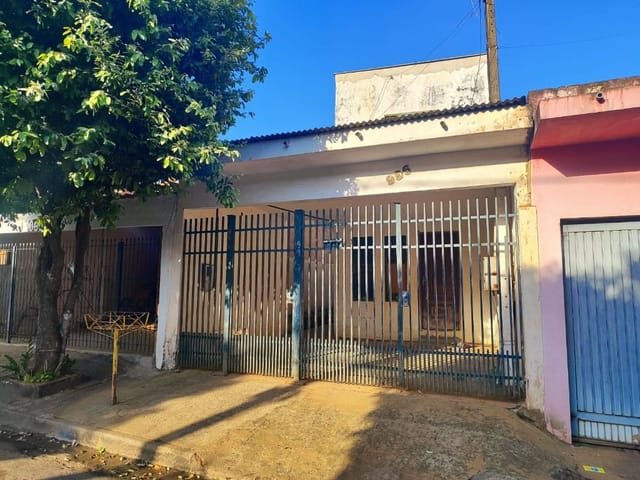 Sobrado com 126m² 3 quartos e 3 banheiros, à venda, no bairro Parque das Nacoes em Birigui