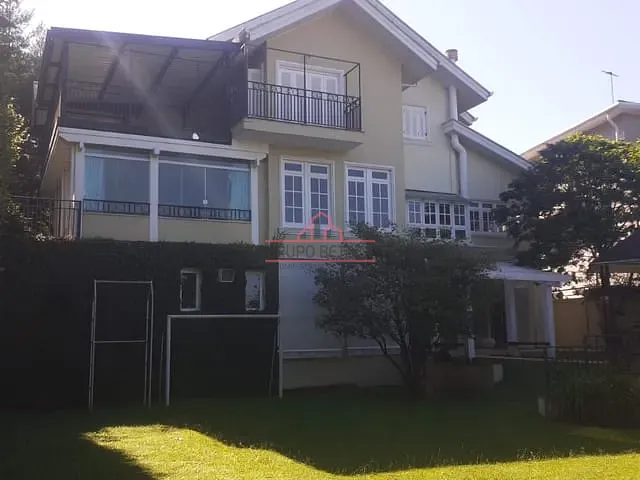 Sobrado com 953m² 6 quartos e 6 banheiros, à venda, no bairro Alphaville em Santana de Parnaíba