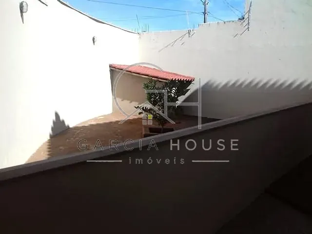 Sobrado com 498m² 3 quartos e 2 banheiros, à venda, no bairro Dom Camilo em Serrana