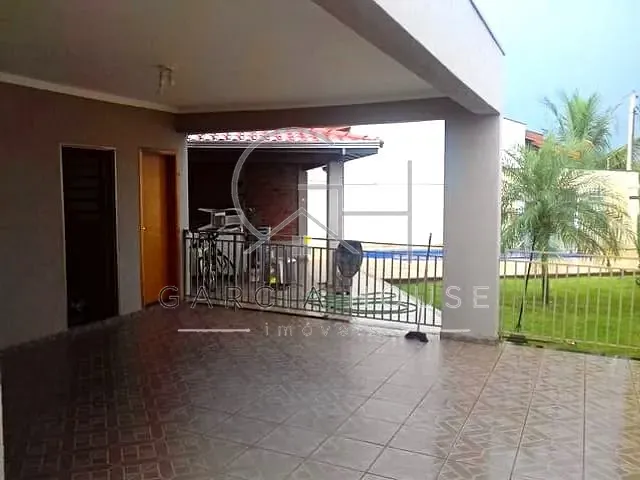 Sobrado com 498m² 3 quartos e 2 banheiros, à venda, no bairro Dom Camilo em Serrana