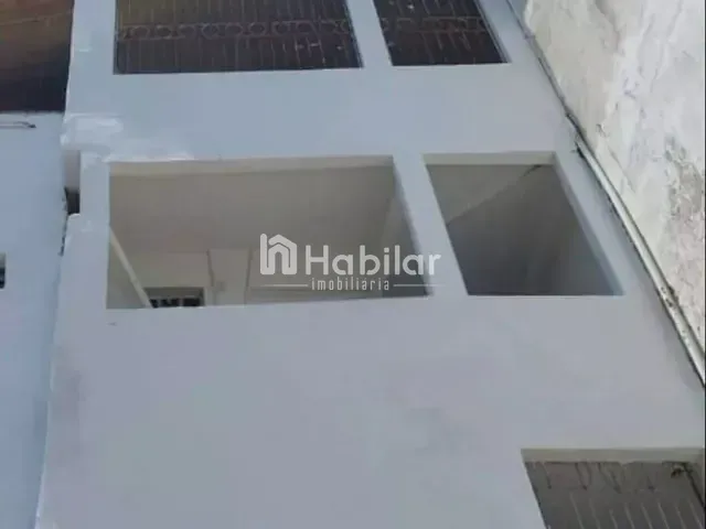 Sobrado 9 quartos e 11 banheiros, à venda, no bairro Tororó em Salvador